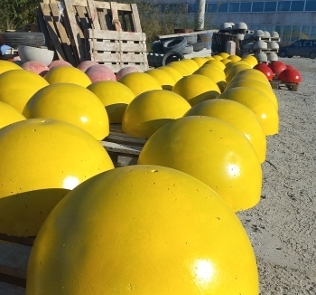 Бетонная парковочная полусфера 500*300 мм. - Стройка24на7.ру Материалы Дёке, Юпласт, Грандлайн, Альта-профиль недорого в Екатеринбурге.